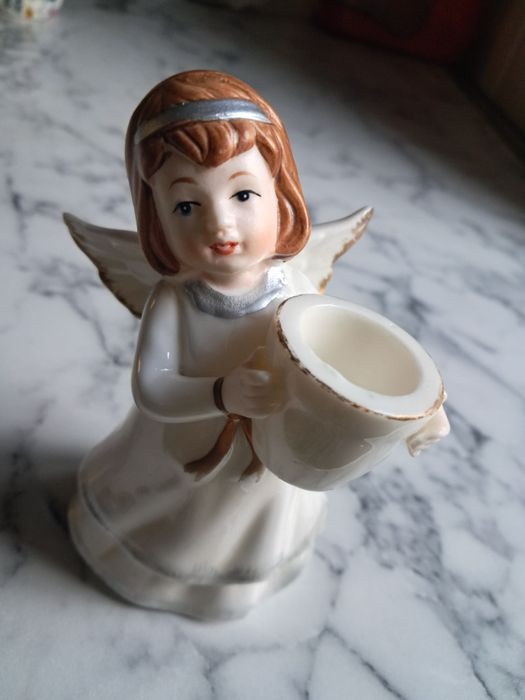 Статуетка ангел-підсвічник