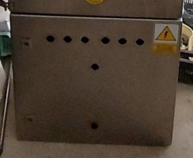 Obudowy/skrzynki sterownicze/rozdzielnice z kwasówki/nierdzewki