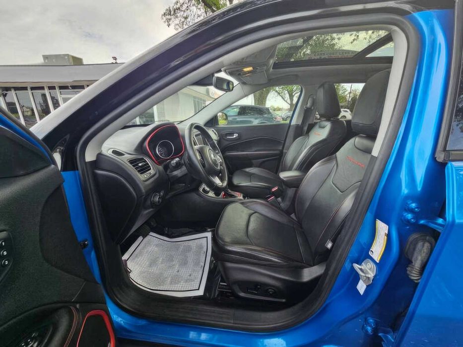 Jeep Compass Trailhawk      2021