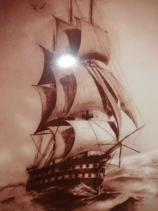 Prato Decorativo “Navio em Alto Mar “