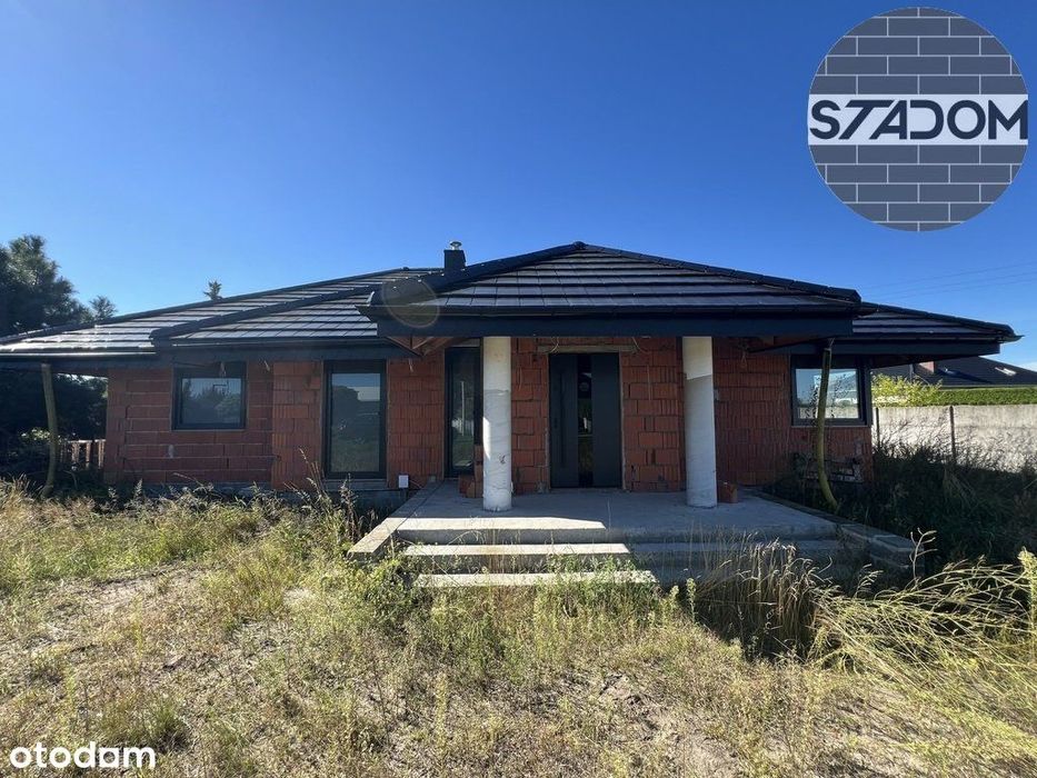 Na sprzedaż dom jednorodzinny z garażem – Łaszczyn