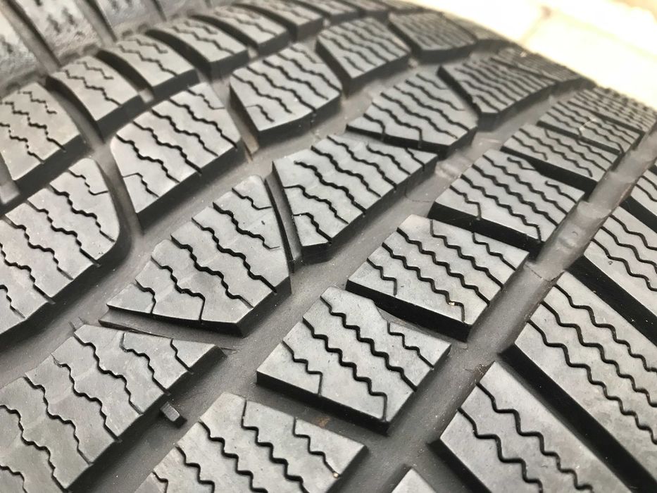 Opony zimowe 225/55/16 225/55R16 Continental TS830P 7mm 4szt Zima