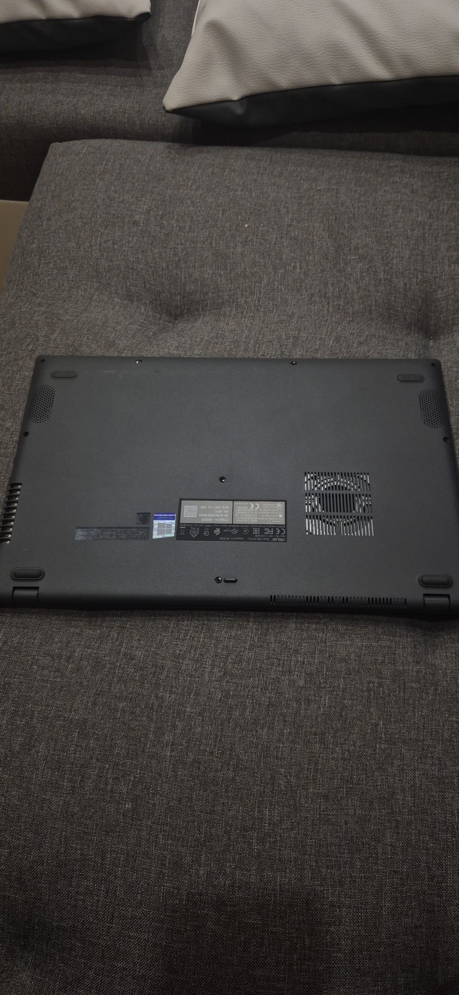 Laptop asus mało używany