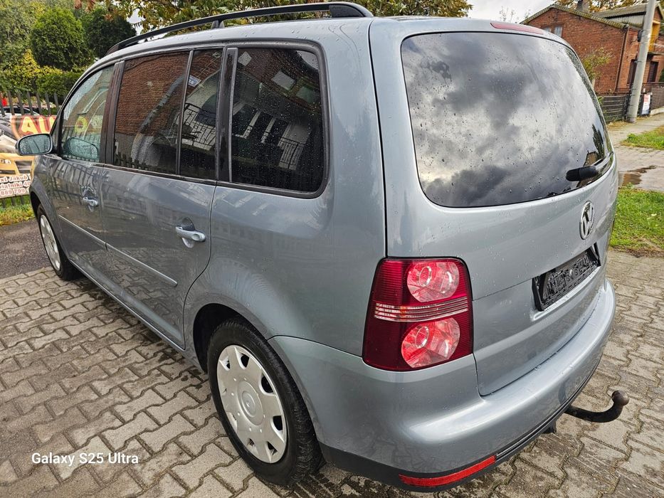Touran 1,6 102Ps 7 osobowy 2007r z Niemiec