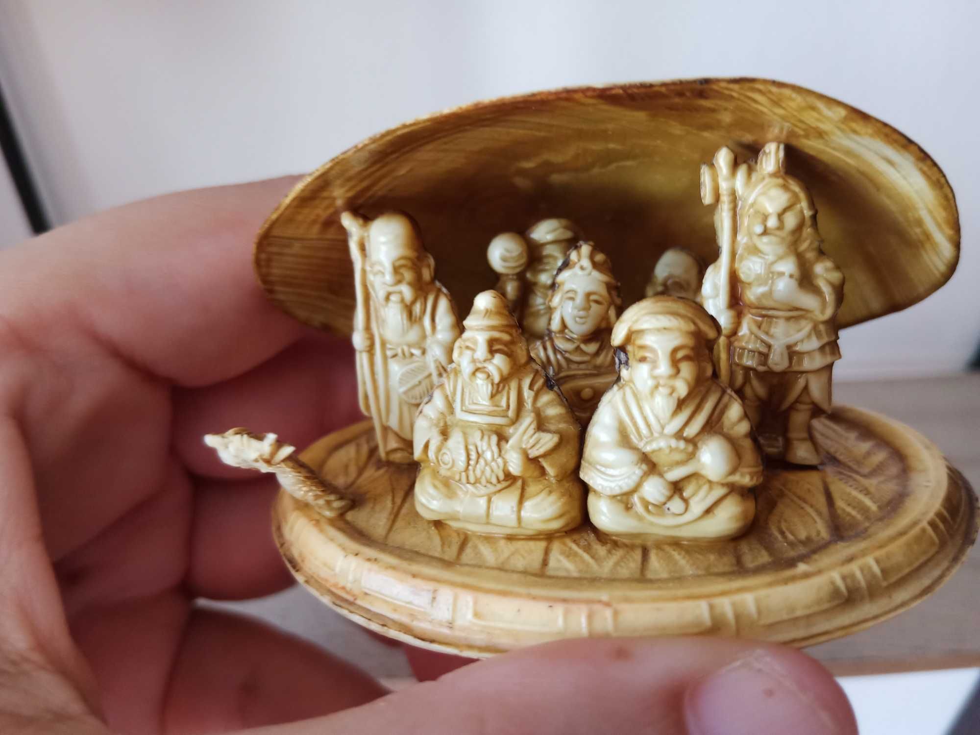 Diorama vintage japonês, concha com 7 deuses da sorte e boa fortuna