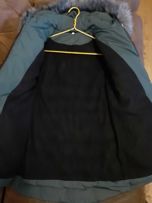 Зимова куртка 44 розміру