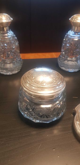 estojo de higiene sec. XIX