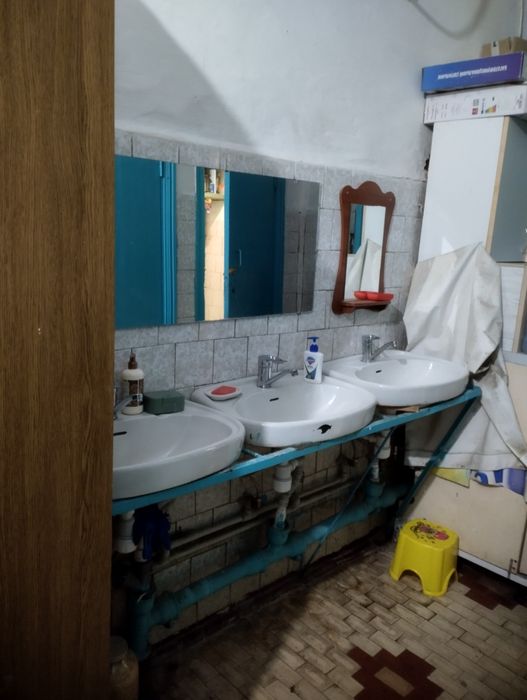 Продаж великої кімнати 22 , 3 м. кв. Ближнє Замостя .Центральний ринок