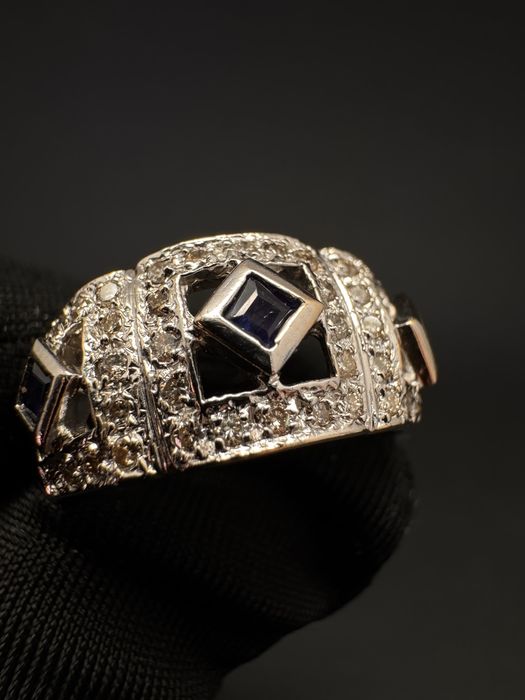 Золота каблучка / золотое кольцо / діаманти / бриллианты / сапфир