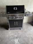 Grill Gazowy Napoleon 525 SE + Rożen