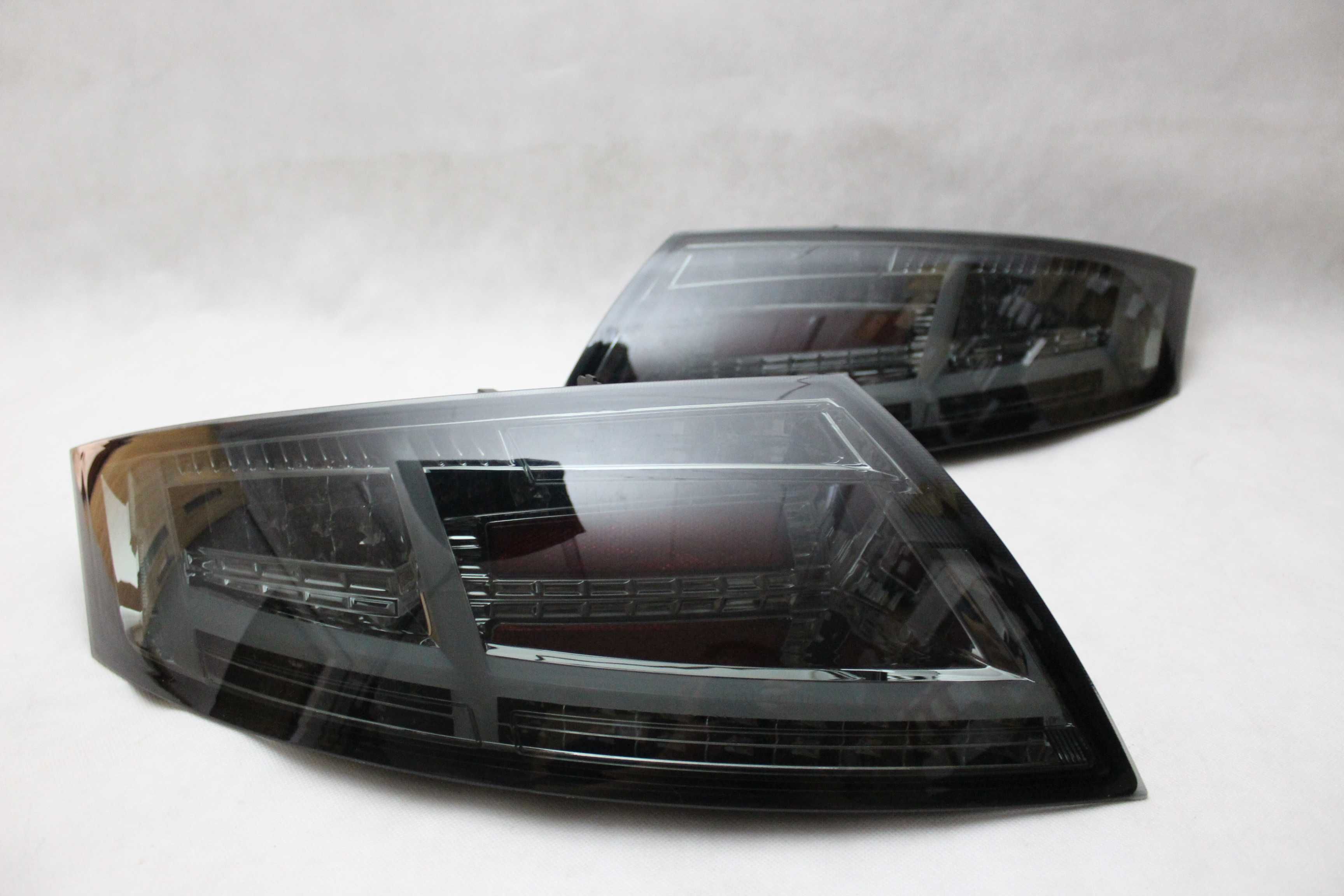 Lampy tylne tył AUDI TT 8J 2 II 06-14 LED BLACK BAR NEON Dynamic IGŁA