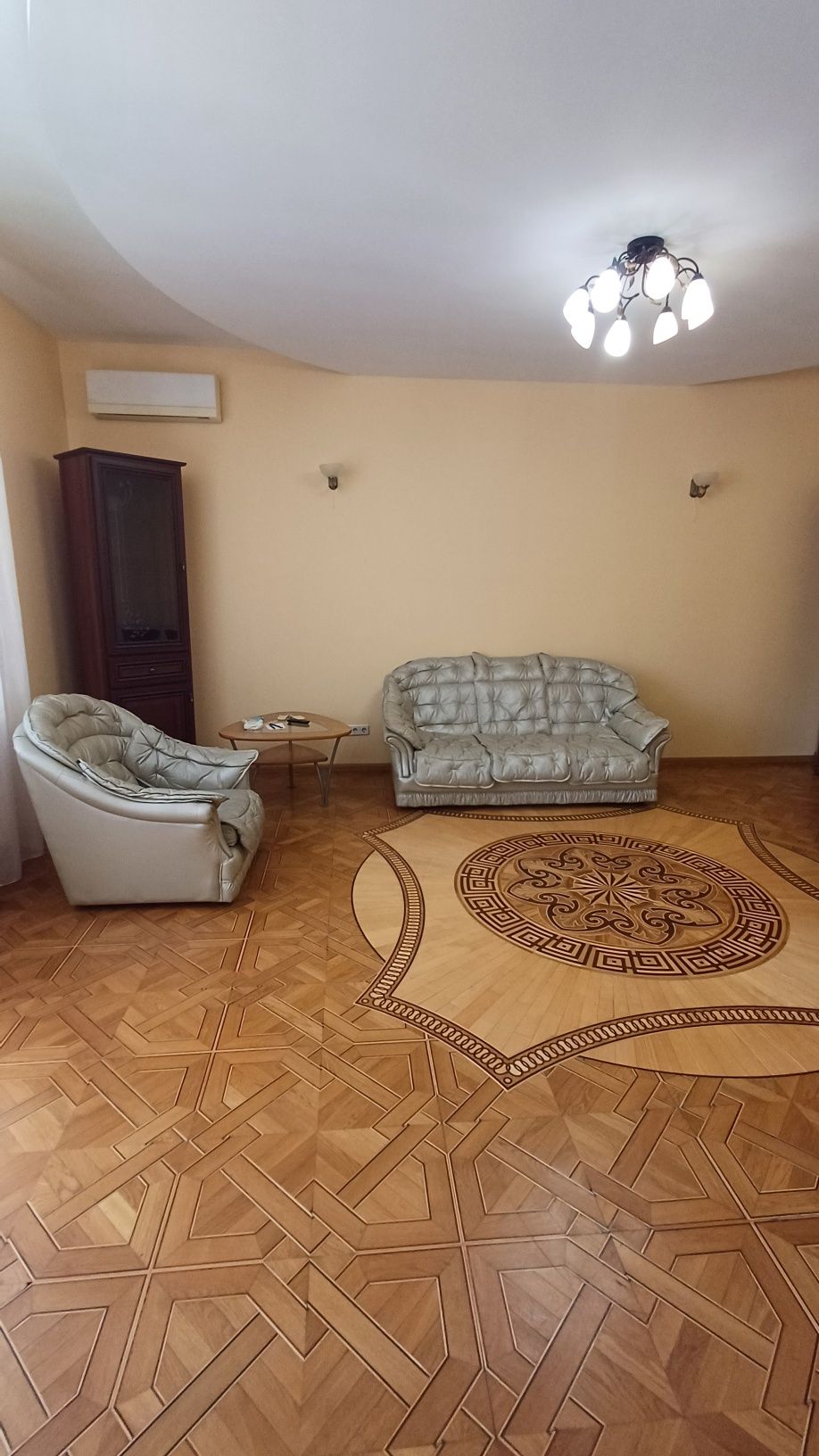 Л. Украинки 7Б. Долгосрочная аренда