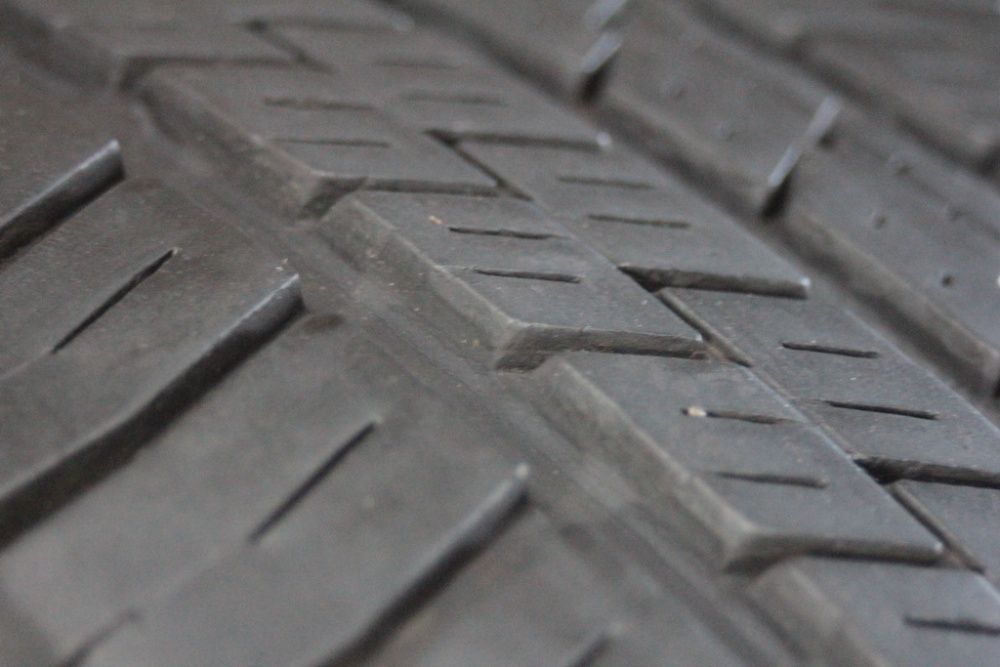 1x 235/55/17 Continental 4x4Contact 235/55 R17