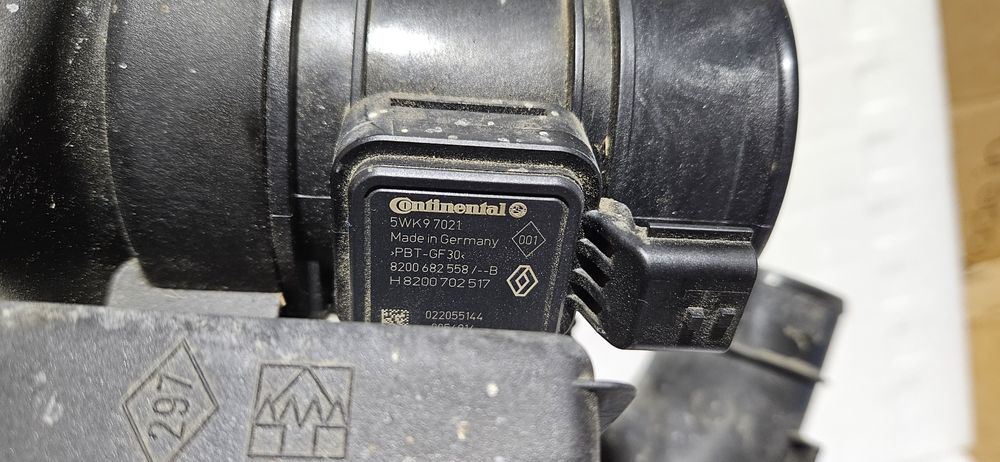 Obudowa filtra powietrza nissan nv200 1.5 dci przepływomierz bdb stan