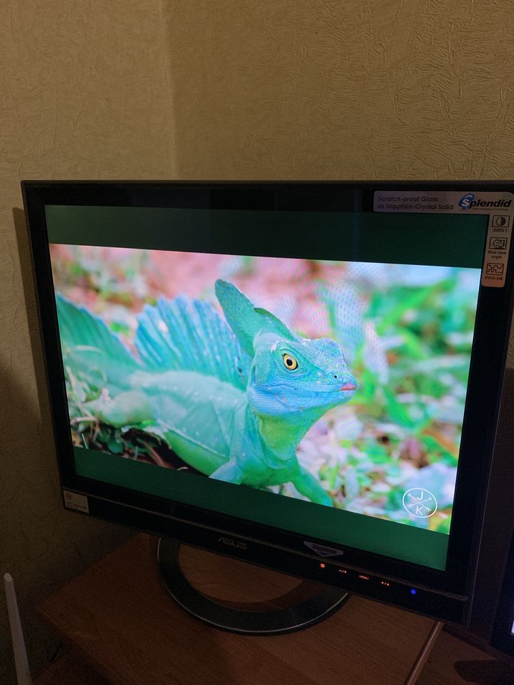 Продам Монитор TFT 20" ASUS LS201