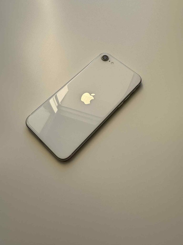 iPhone SE 2020 (2 gen.) 64GB I stan IDEALNY 100% baterii