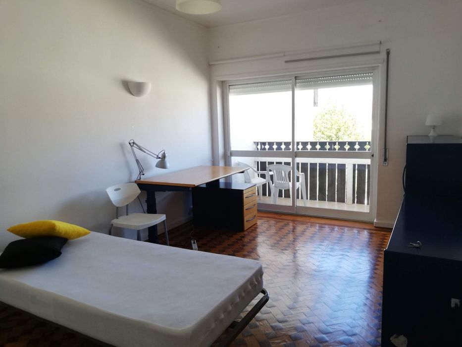 Quarto junto Fac Economia,ES Enfermagem e Polo 3 UC