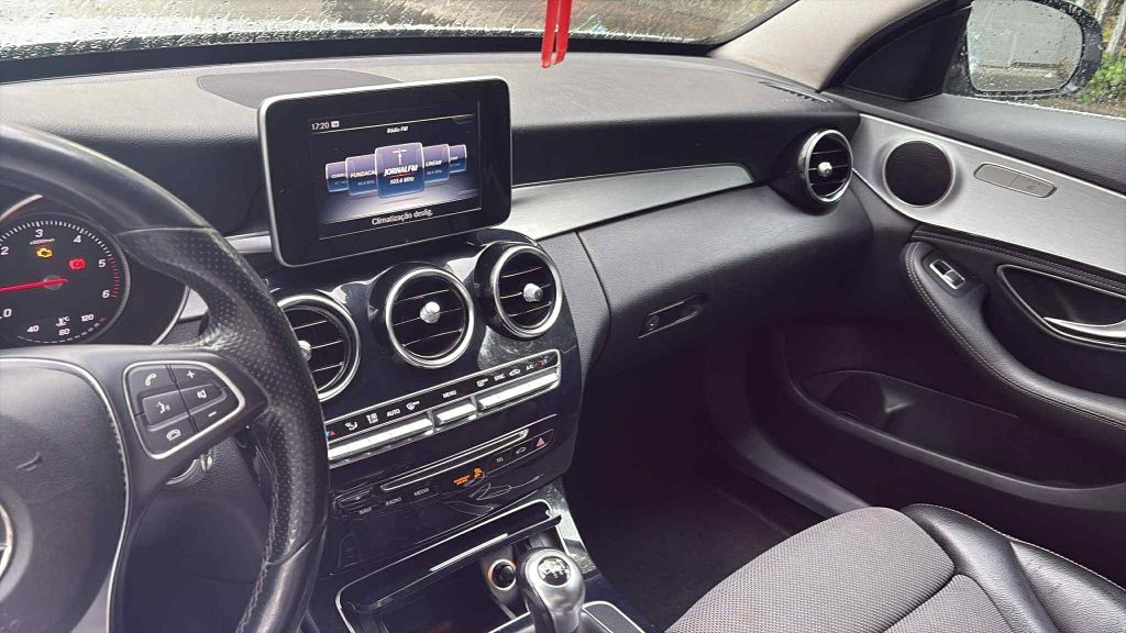 C220 avantgard 170cv só com 188 mil km
