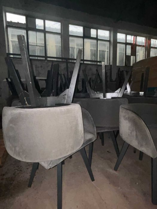 CADEIRA BAR - Mobília com conforto extra (Apenas 10 disponíveis)