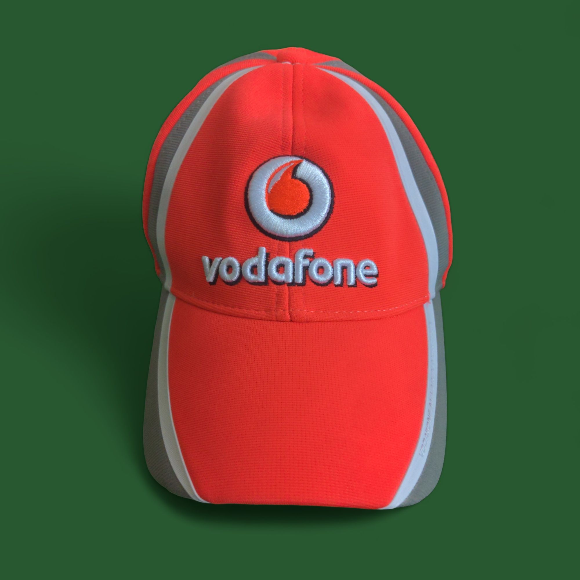 Кепка бейсболка Vodafone