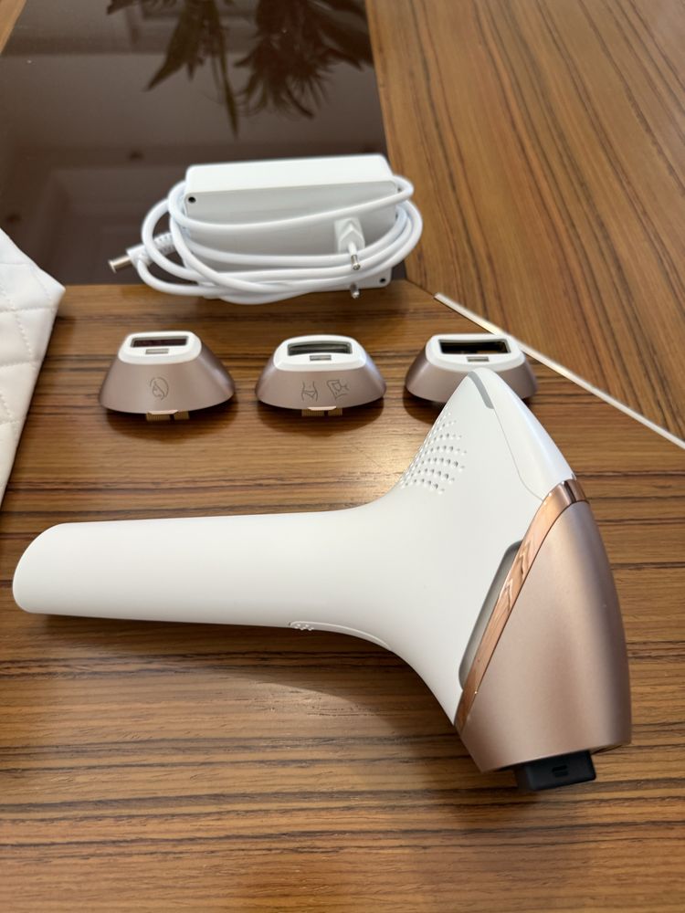 Depiladora Nova Luz Pulsada PHILIPS Lumea S9000 BRI955/00