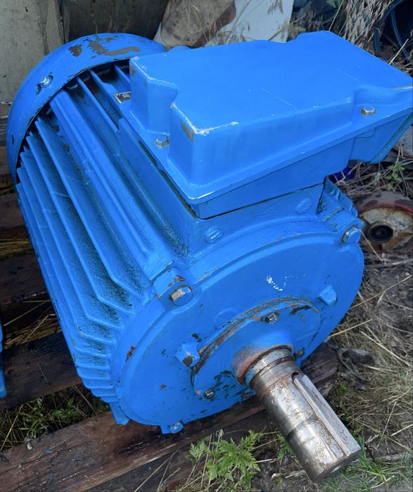 Электродвигун АИР180 30 кВт 1500 об/мин