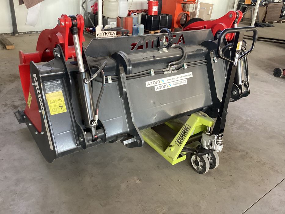 Ківш з прижимом до JCB