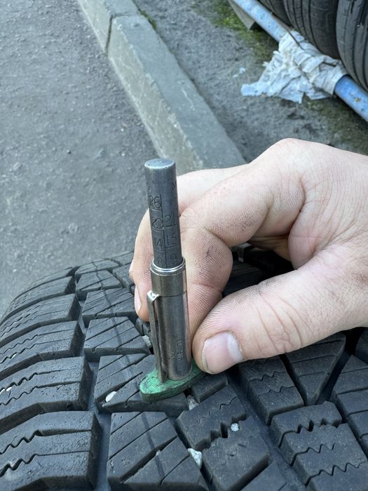 Продам колеса з зимовою гумою