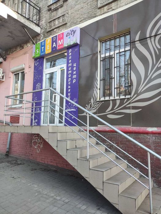 Здам в оренду ( Продажа) нежитлове приміщення Троїцька 26.