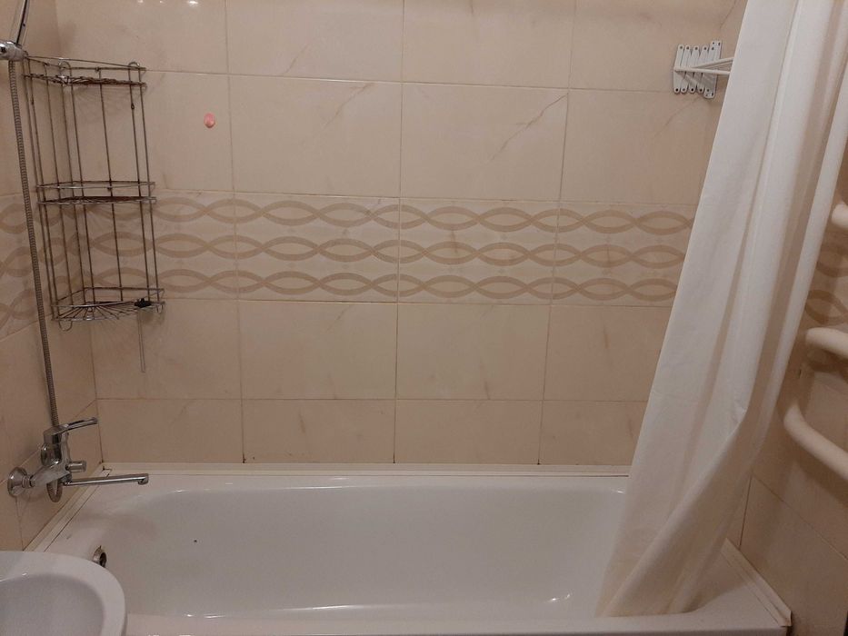 Продаж 2кк Пр.Центральний в гарному стані, без комісії для покупця, ц9