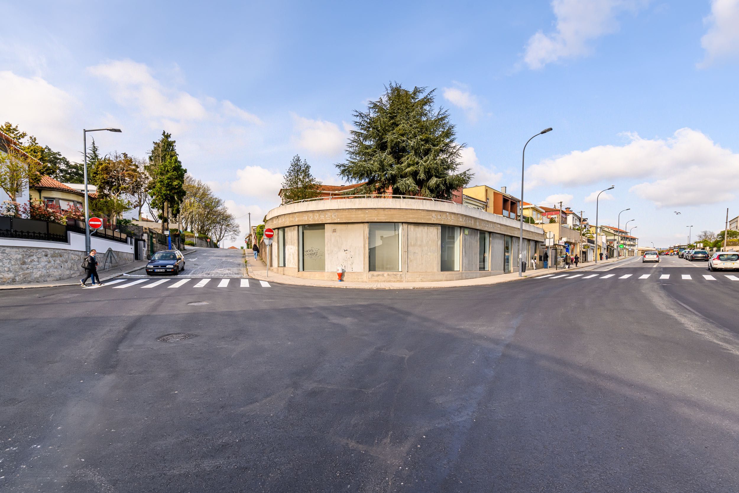 Venda loja com 202 m2 em Campanhã