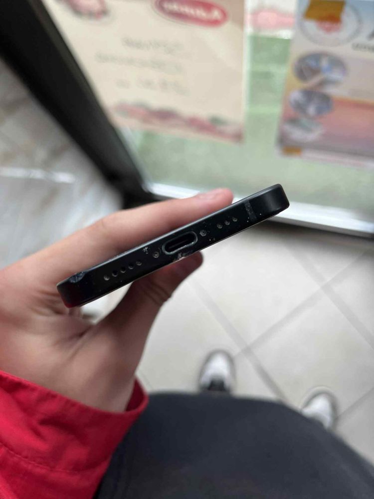 Iphone 15 128gb 5g uszkodzony