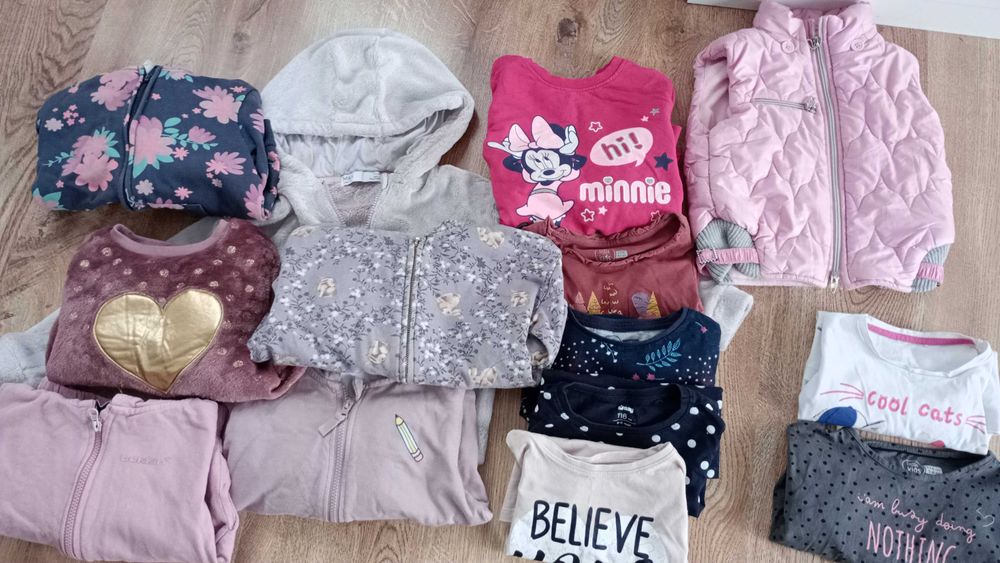 Ubranka dla dziewczynki