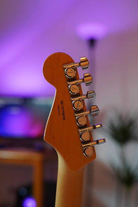 Fender Elite Olympic Pearl Stratocaster (2017) + Case