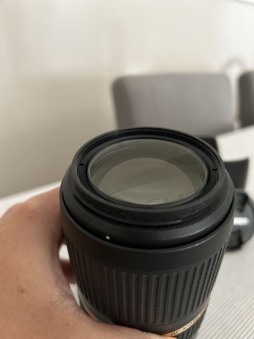 Objetiva Tamron SP 70-300 f4-5.6 (Sony A-mount)