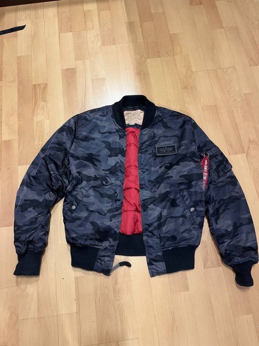 Alpha Industries бомбер ma1