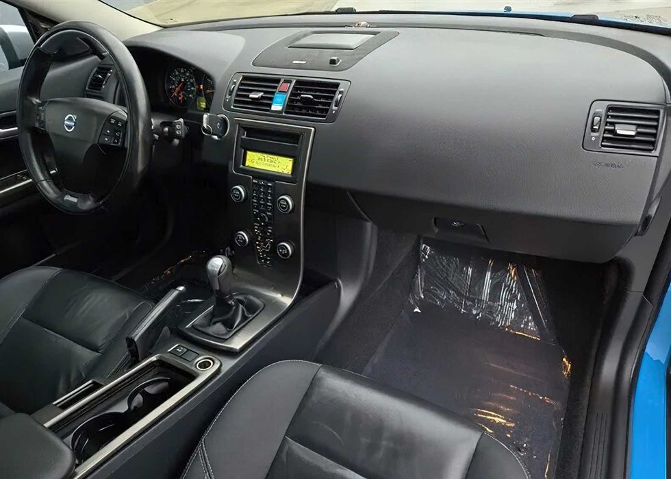 Volvo C30 R-Design      2013