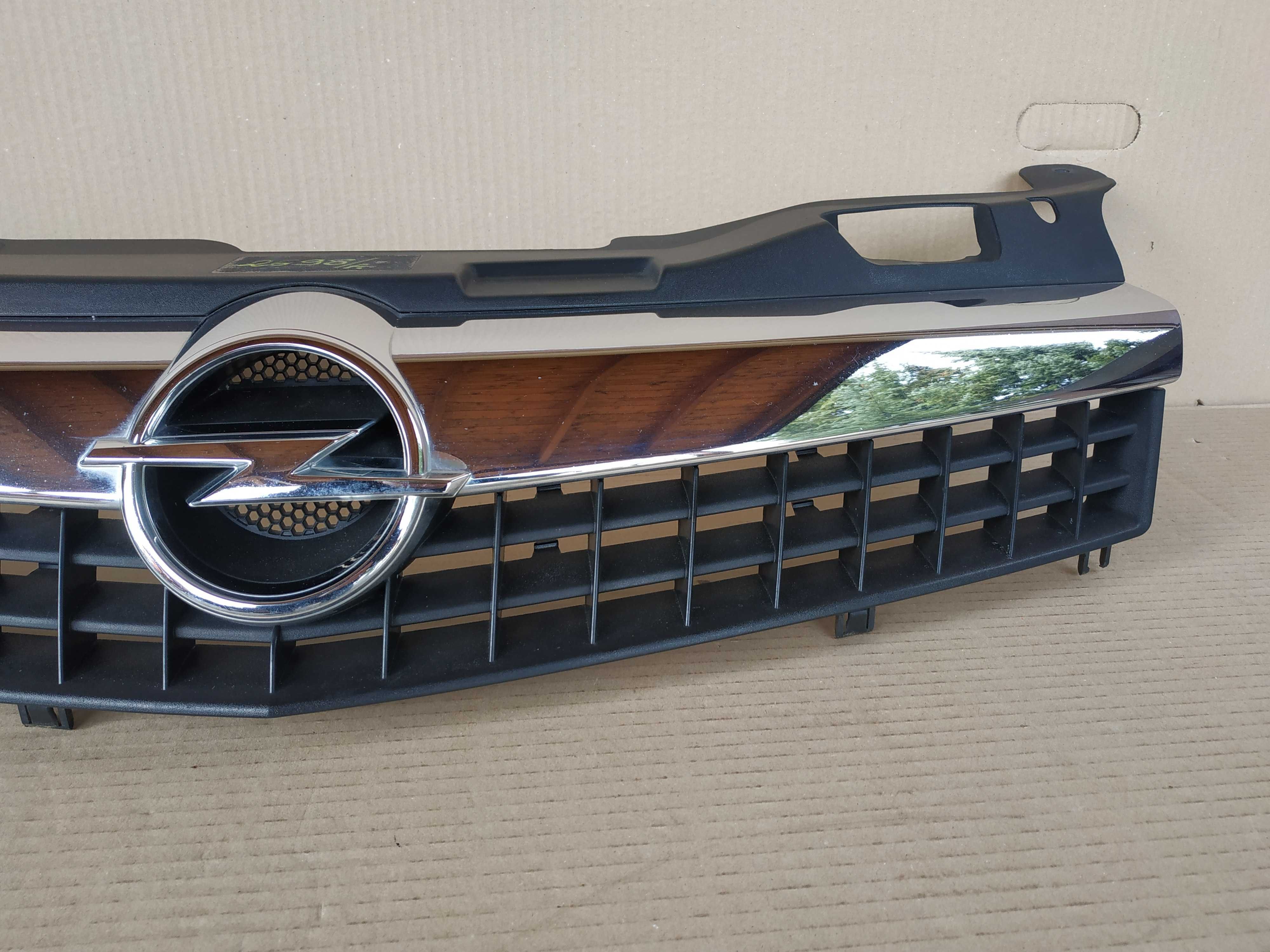 grill atrapa chrom opel astra h GTC