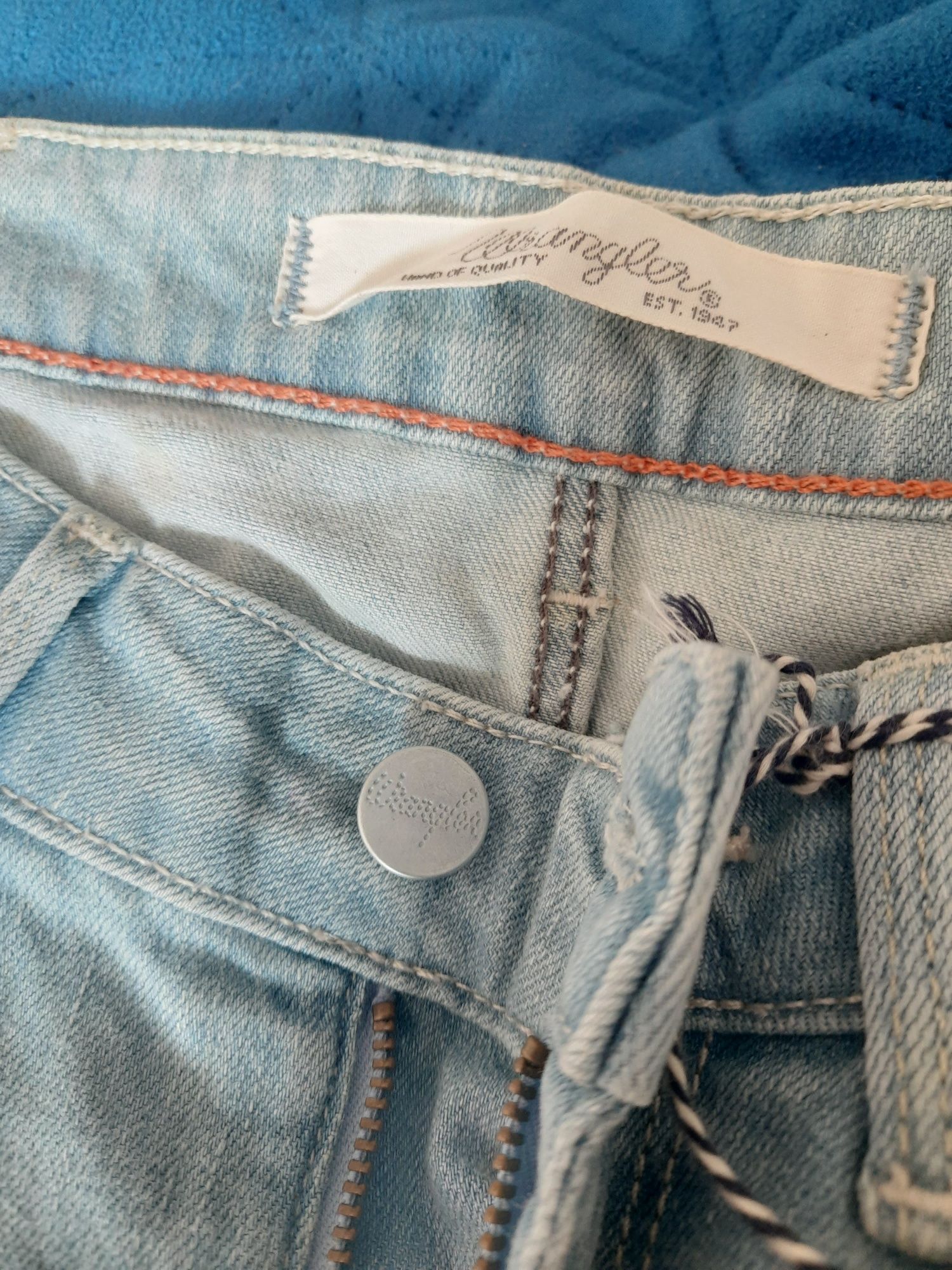 Nowe spodnie jeansy Wrangler 28/34