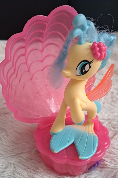 Koniki May Little Pony pozytywka. Gra i świeci