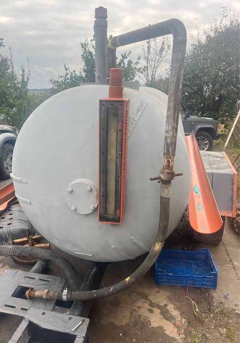 Причіп цистерна (бочка прицеп)