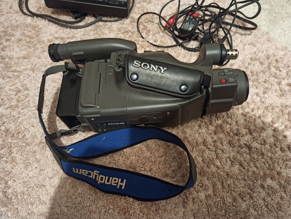 kamera analogowa handycam video8 sony CCD-F385E