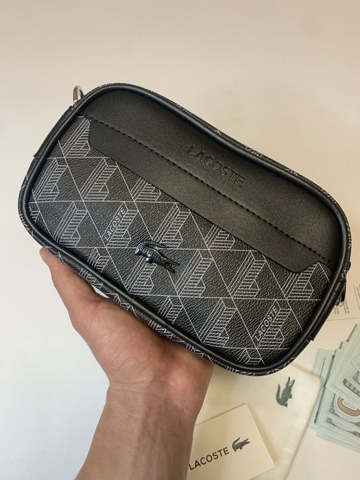 ЛАКОС ТА ЛА КОСЕ LACOSTE / месенджер/чорна