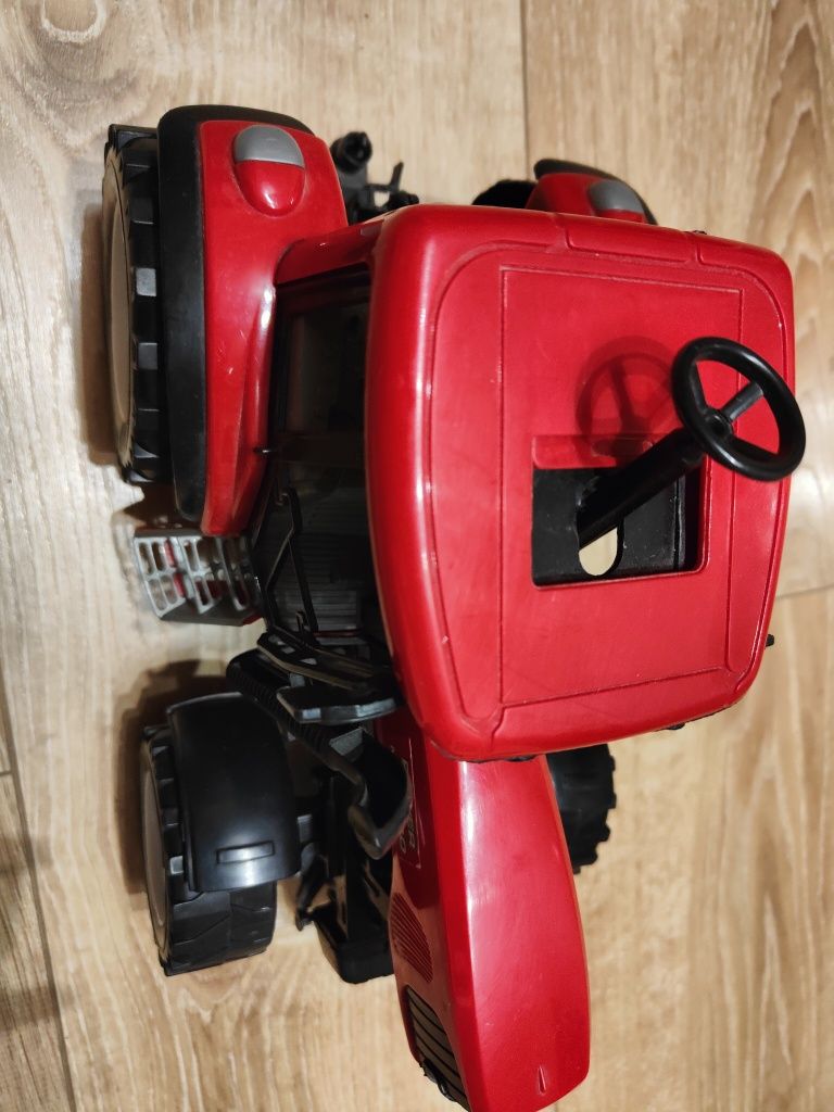 Duży traktor zabawka