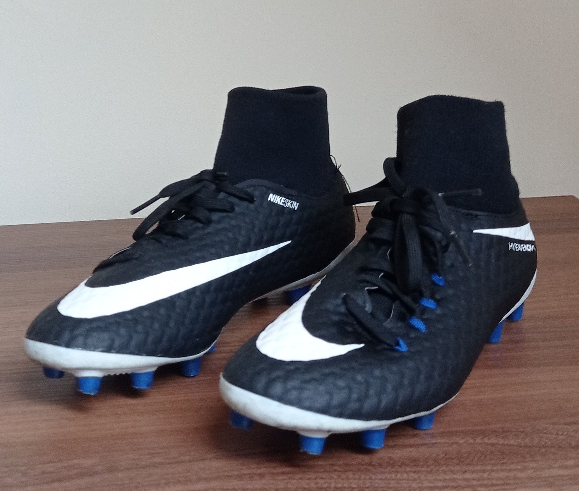 korki nike hypervenom-rozmiar 38.5