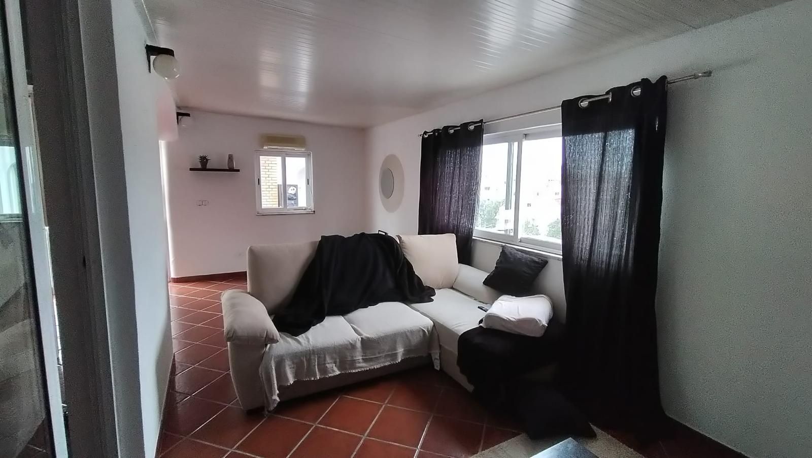 Alugo Apartamento T1