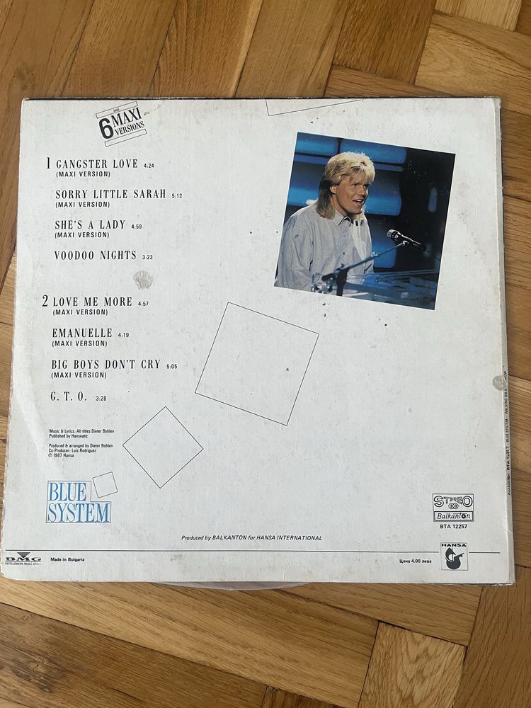 Winyl Blue System - Walking on a Rainbow