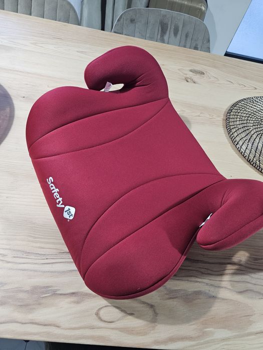 Banco de carro para crianças,  capa lavável,  bom estado.