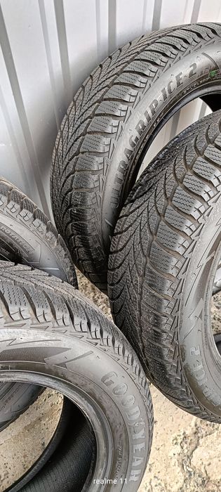 Резина r15 195/60 Стан нової! 3000 км пробігу.