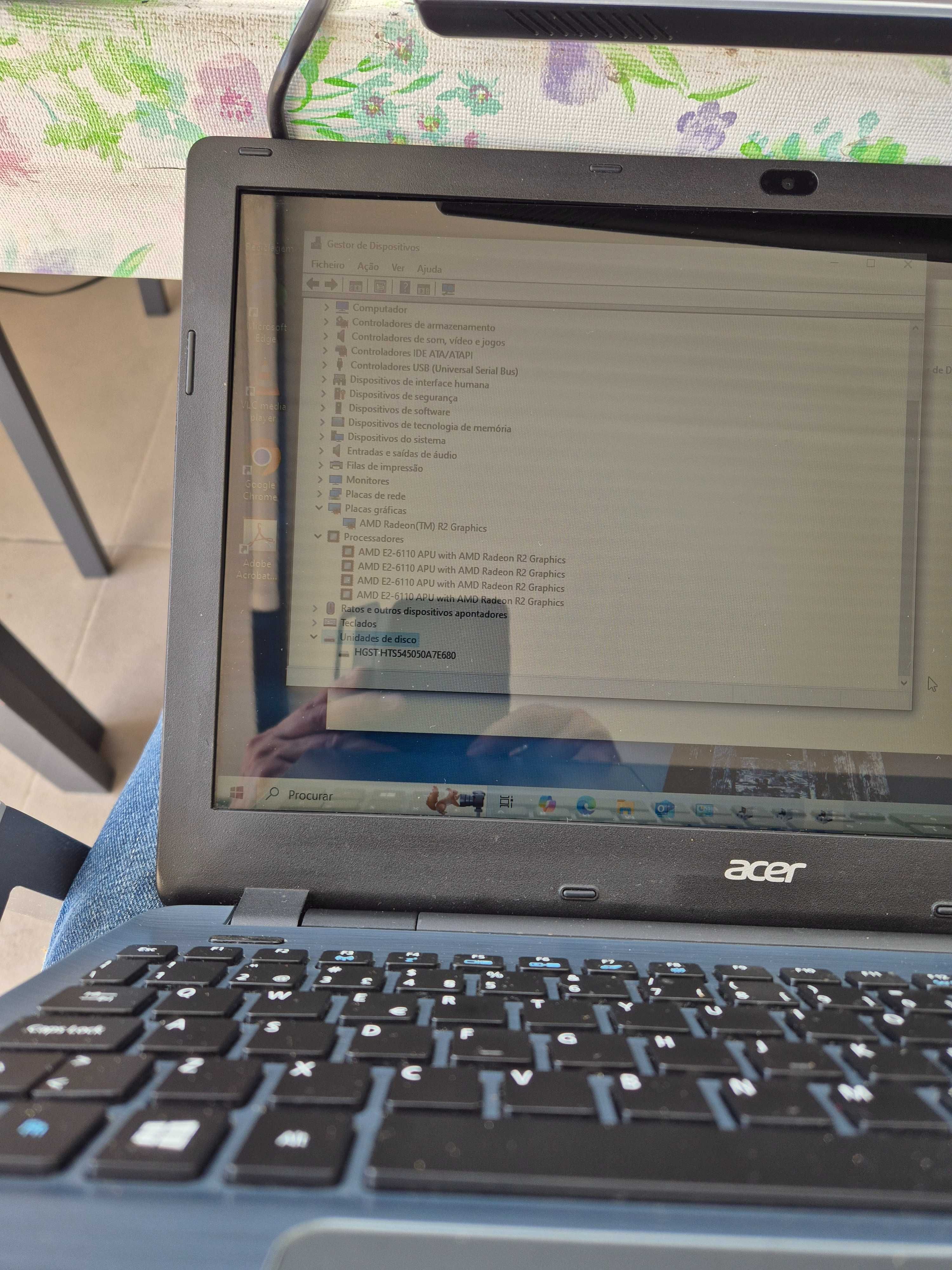 Acer E5-521 processador AMD E2-6110, gráfica AMD radeon R2